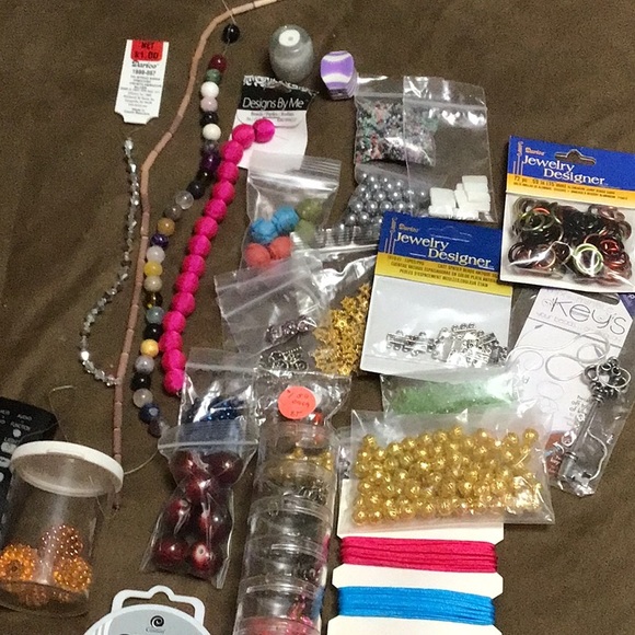 Mystery box … jewelry supplies ... and more - Picture 2 of 2